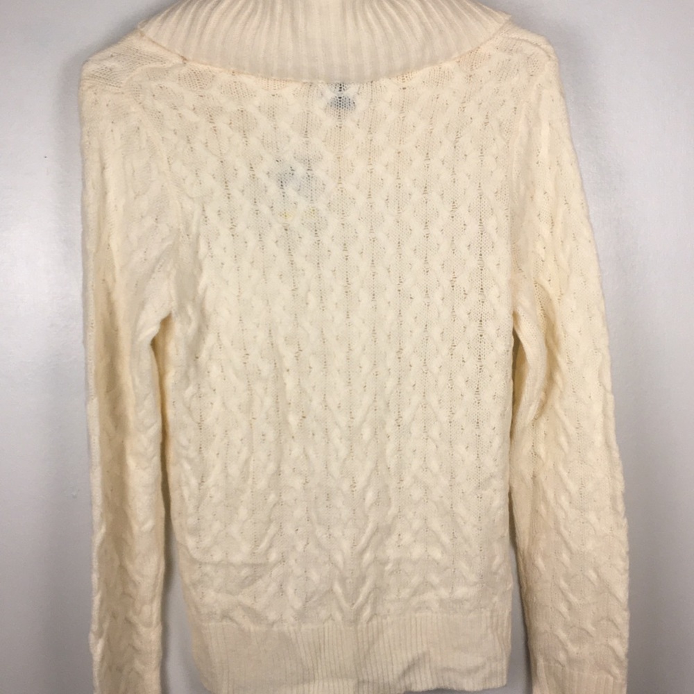89TH & Madison Sweater. - Picture 2 of 5